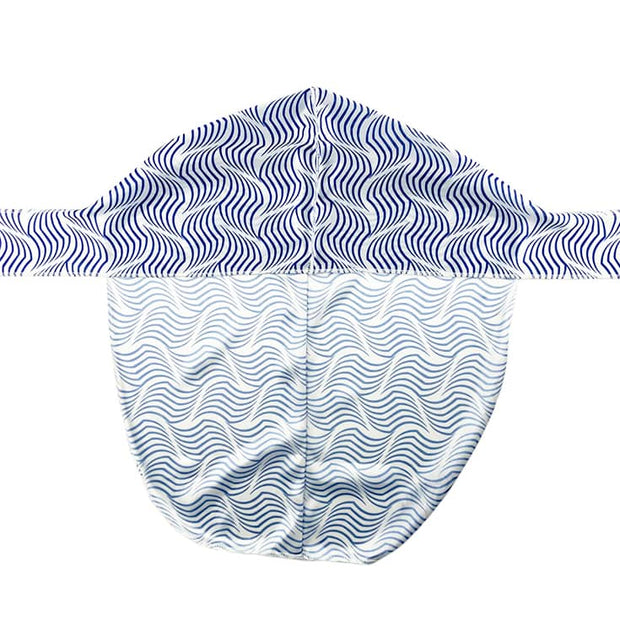 Un durag streetwear bleu avec un motif de vagues